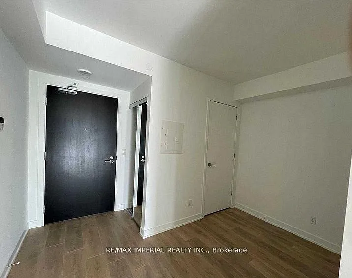 501 Yonge St #2111 — Photo 14