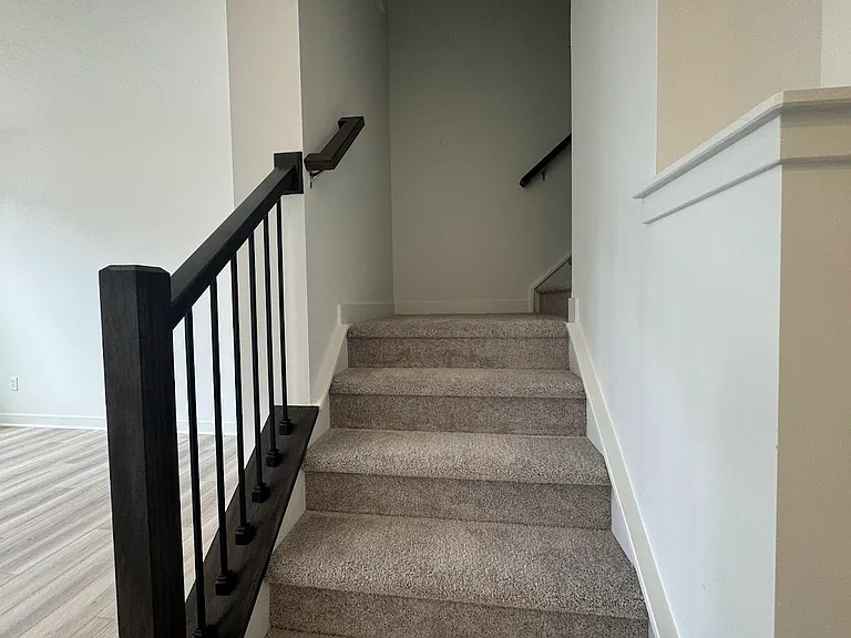 13847 Gatsby Dr — Photo 71