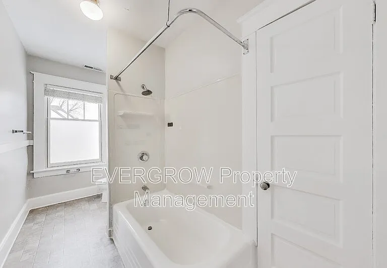 945 Woodruff Place Middle Dr #4 — Photo 28