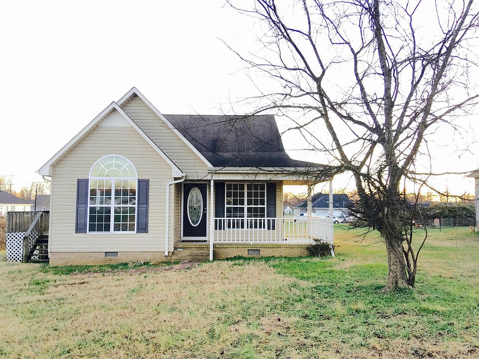 14 Aspen Hills Dr, Fayetteville