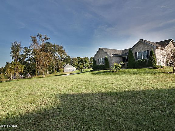 3rd image of 441 E Millwater Fls