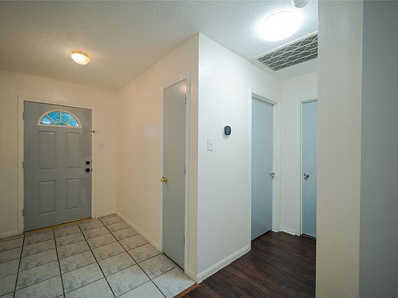 5th image of 3814 Bridgebay Ln