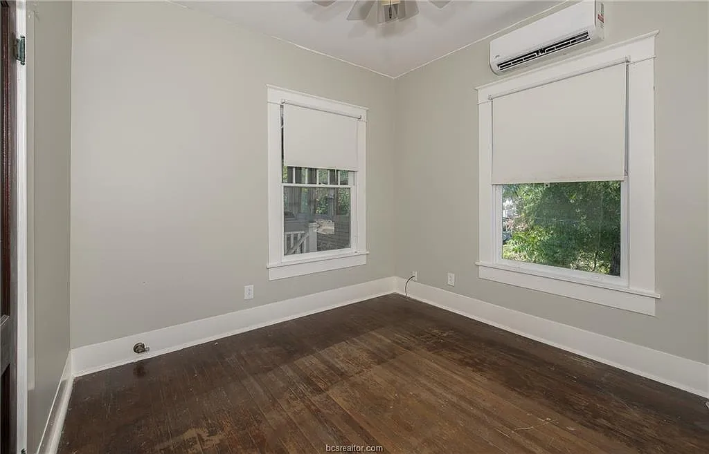 206 S Sims Ave — Photo 3
