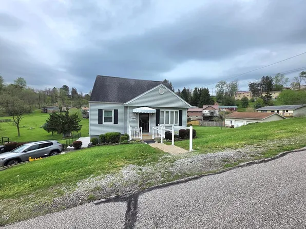 68 Oak Drive Circle, Wheeling, WV 26003