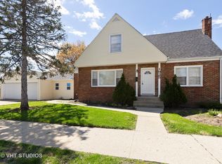 1925 W Glen Flora Ave, Waukegan, IL 60085