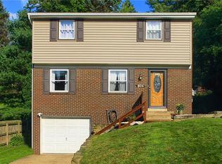 904 Cimarron Dr, Pittsburgh, PA 15235