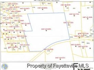 Hummingbird Pl, Fayetteville, NC 28312