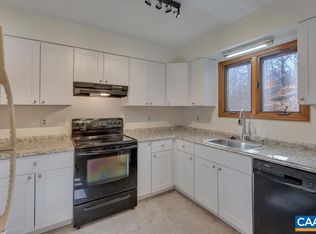 2 Glendale Rd, Palmyra, VA 22963