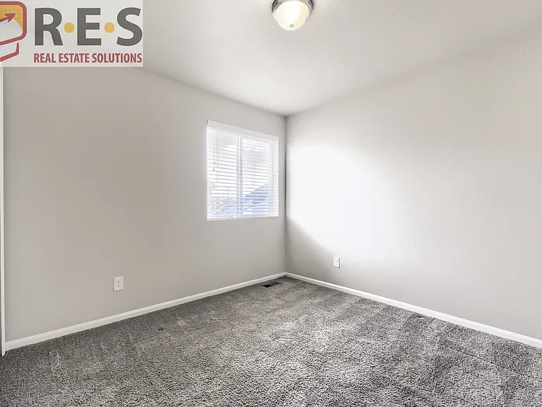 18950 E 65th Ave — Photo 9