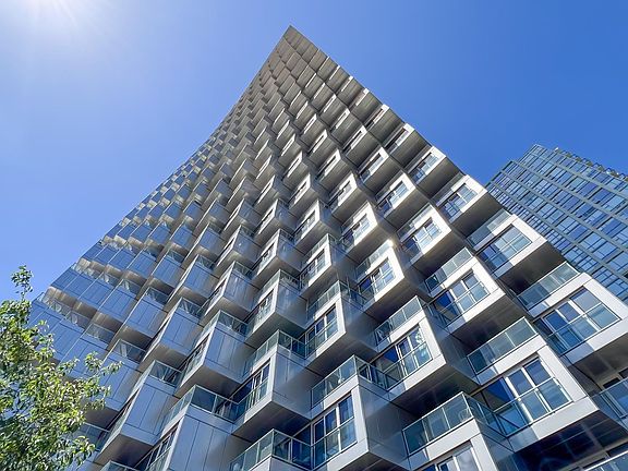 2nd image of 1480 Howe St #3007