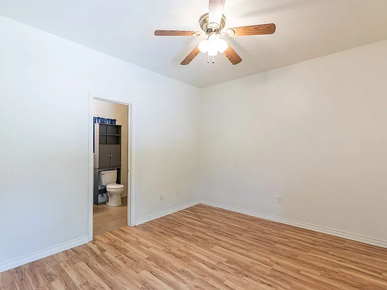 3310 Silver Oaks Dr — Photo 7