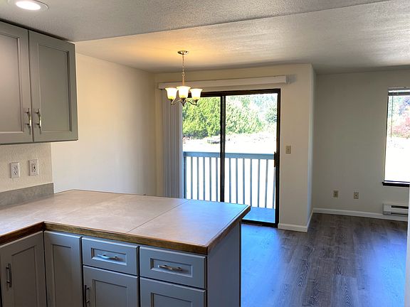 4th image of 5517 108th Avenue Ct E