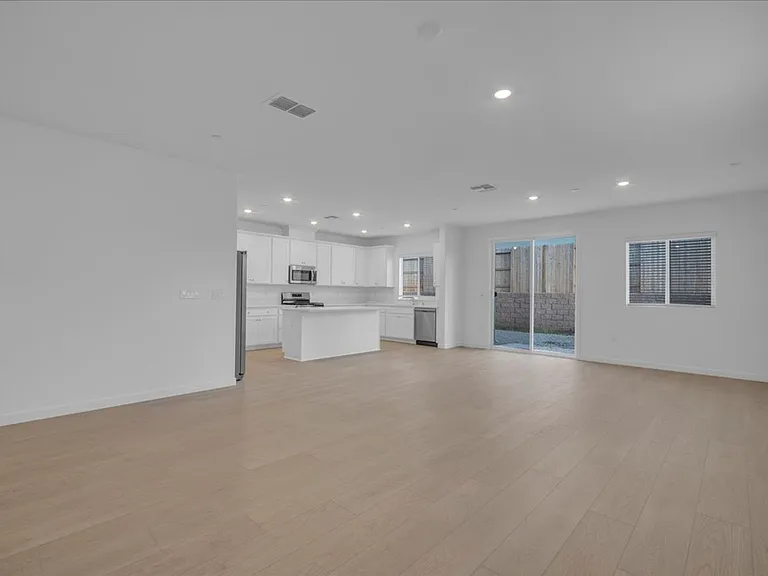 12658 Rosefinch Way — Photo 7