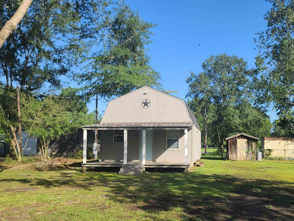 1st image of 373 Honeysuckle Dr