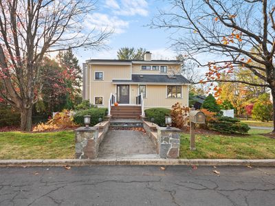 16 Skyview Lane, New Rochelle, NY, 10804
