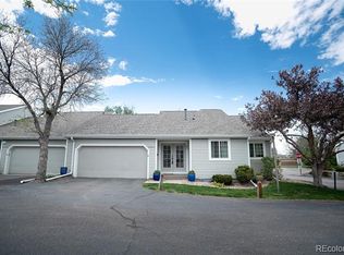 2804 S Heather Gardens Way APT B, Aurora, CO 80014