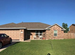 6118 Fox Ridge Dr, Angleton, TX 77515