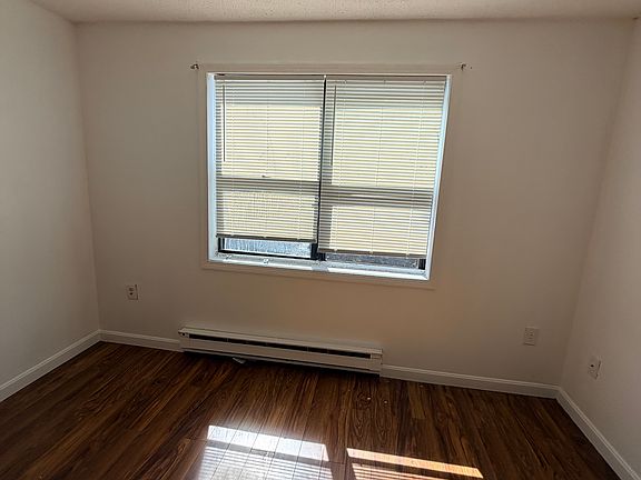 5th image of 10 Wrentham Rd APT 303