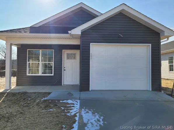 981 Wooded Trail, Scottsburg, IN 47170