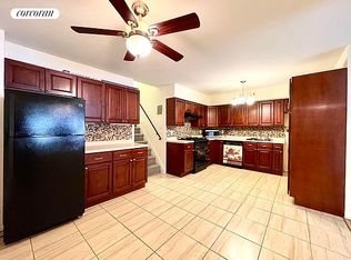 154 Bay Ridge Pkwy APT 1, Brooklyn, NY 11209