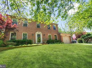 8701 Nanlee Dr, Springfield, VA 22152