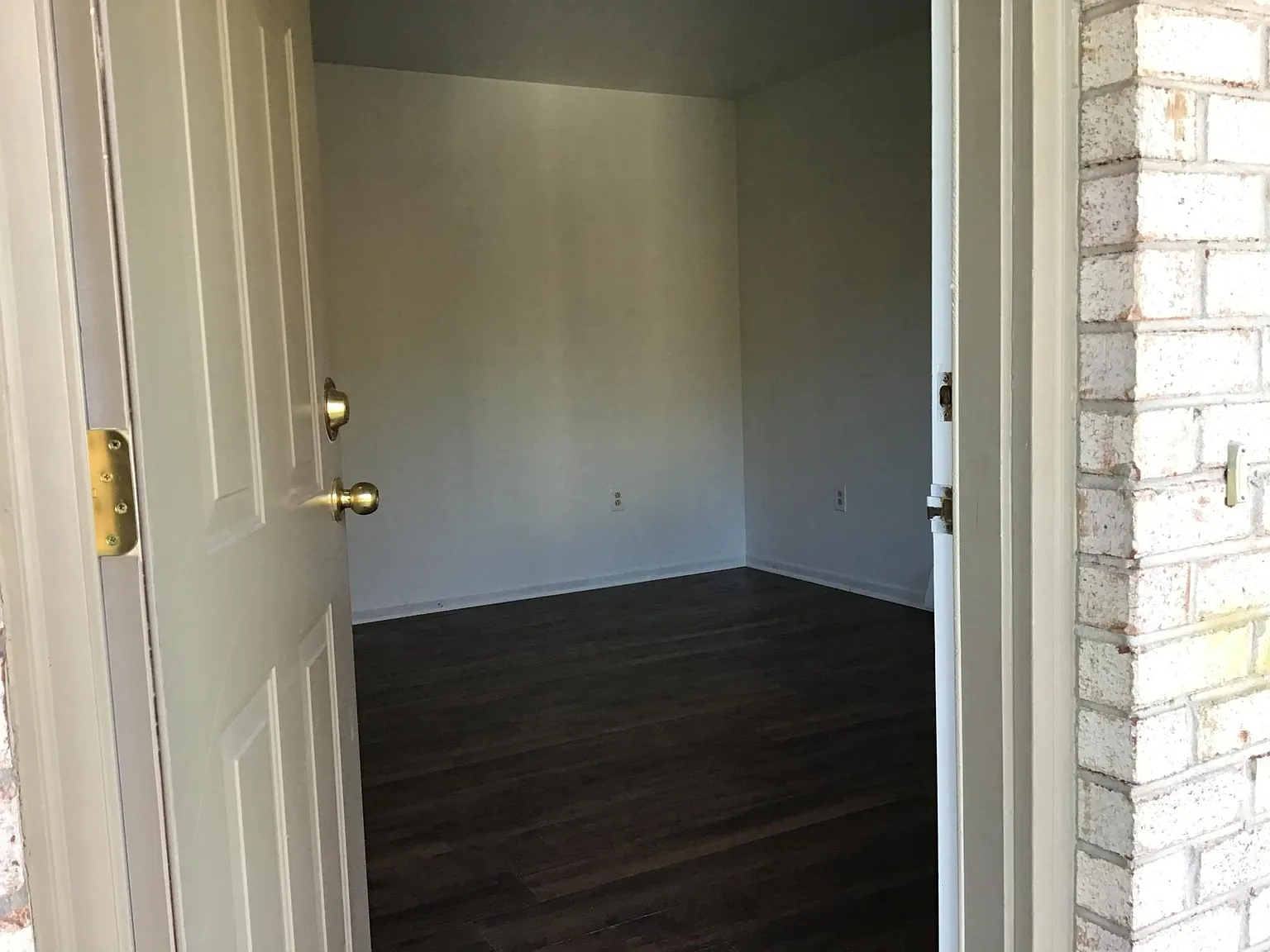 2 bed, 700 sqft, $900 — Photo 4