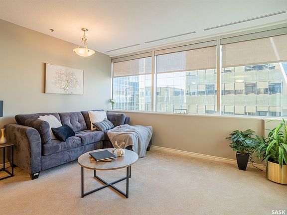3rd image of 1914 Hamilton Street #1002