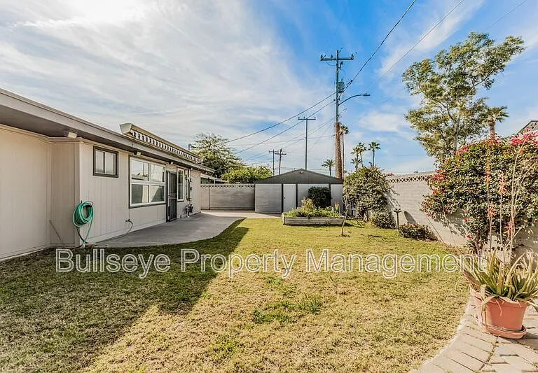 4232 N 10th St — Photo 35