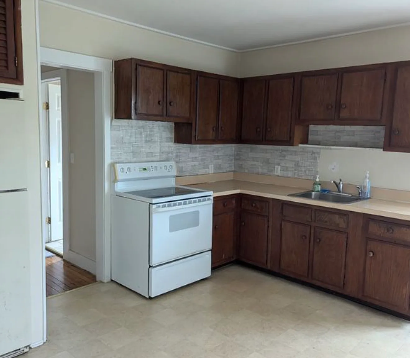 2 bed, 900 sqft, $1,795 — Photo 2