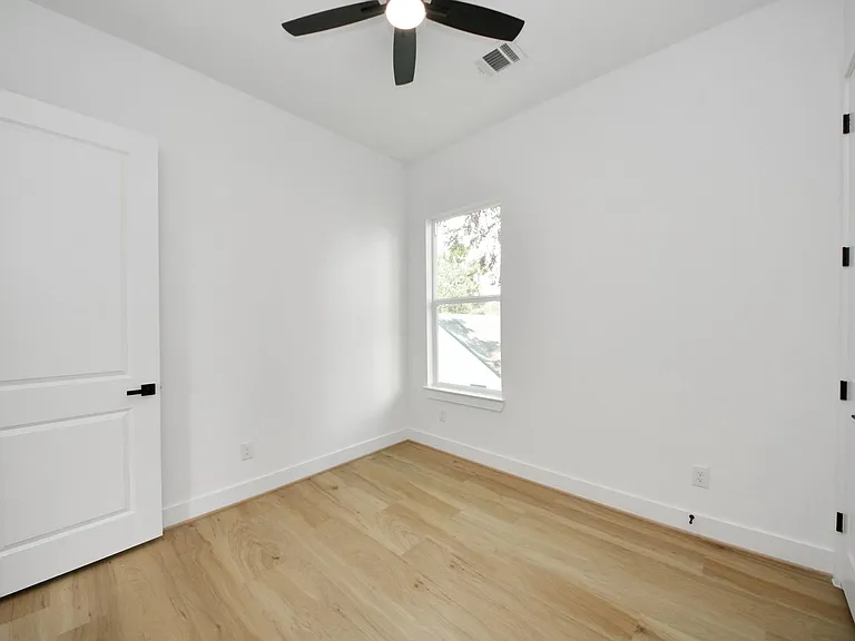 7117 Eastwood St — Photo 26