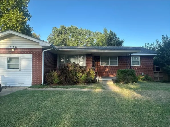620 S 6th St, Independence, KS 67301