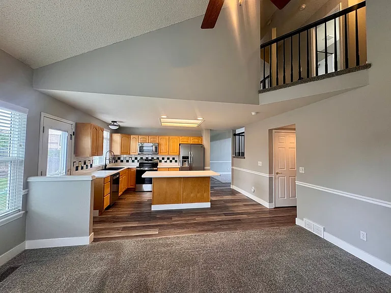 9380 Melbourne Dr — Photo 12