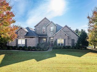 2147 Riverfront Ln, Fayetteville, AR 72703