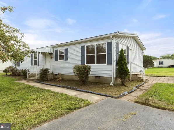 202 Persimmon Cir, Dover, DE 19901