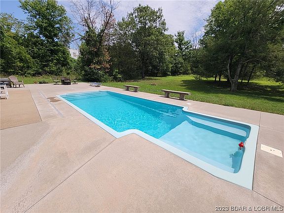 5th image of 145 Lester Dr