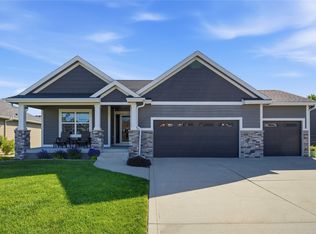 1909 NW Sunset Ln, Grimes, IA 50111
