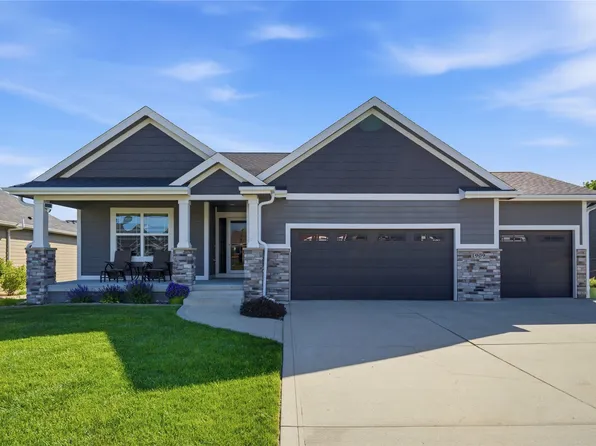 1909 NW Sunset Ln, Grimes, IA 50111