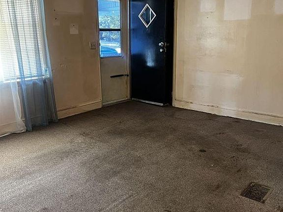 3rd image of 505 Washington St