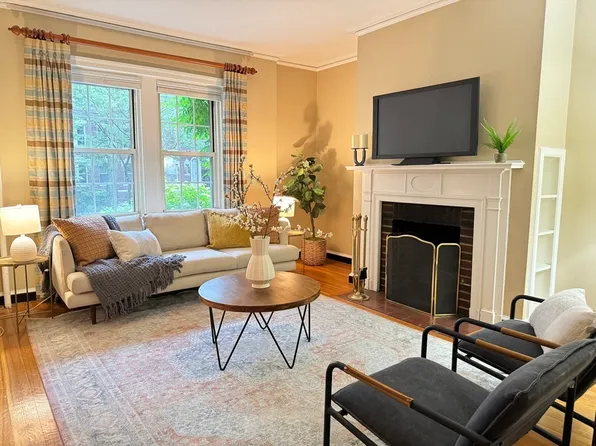 7 Arlington St APT 23, Cambridge, MA 02140