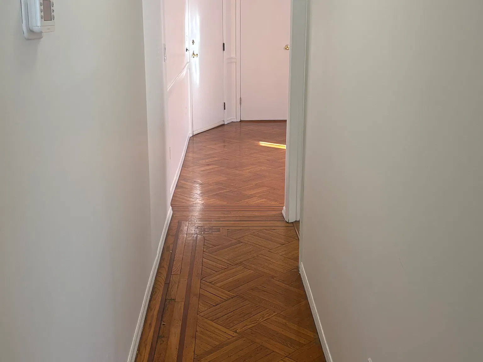 2 bed, 700 sqft, $2,600 — Photo 4