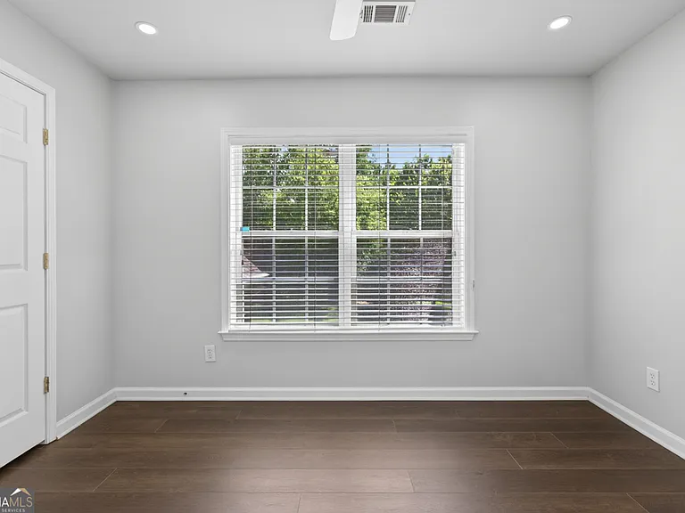 28 Stonehenge Ct — Photo 57