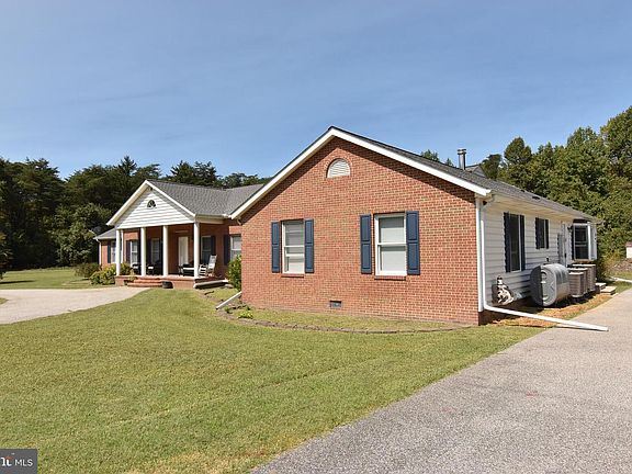 3rd image of 15184 Jarrell Rd