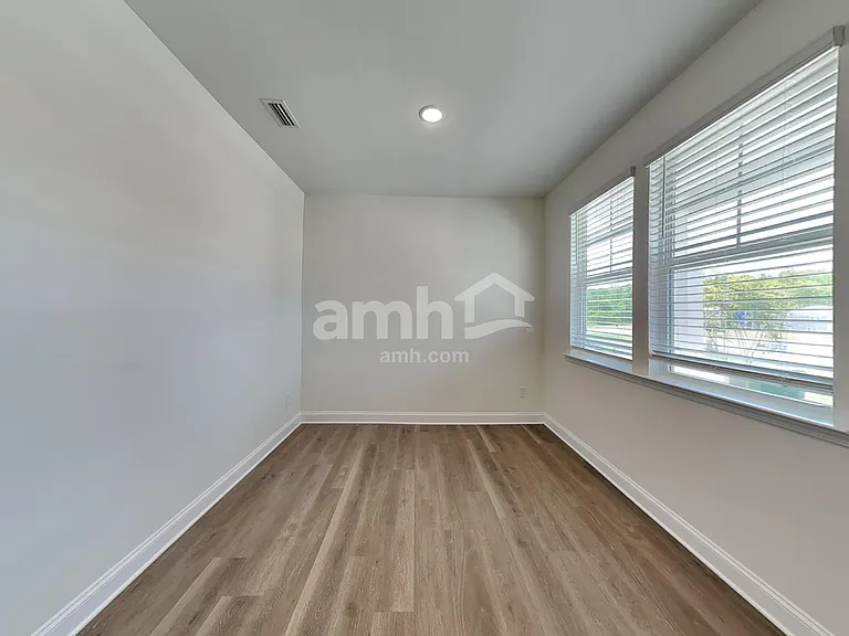 3504 Lincoln Heights Ln — Photo 7