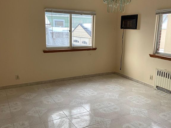 5th image of 151 21st Ave #1
