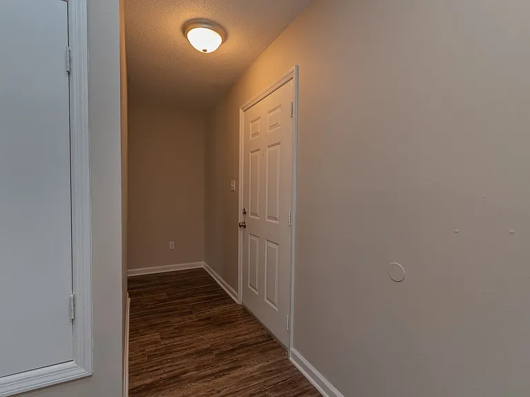 2937 Dahlia Dr — Photo 5
