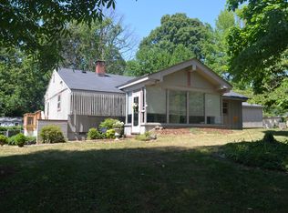 2800 Shady Lawn Dr, Greensboro, NC 27408