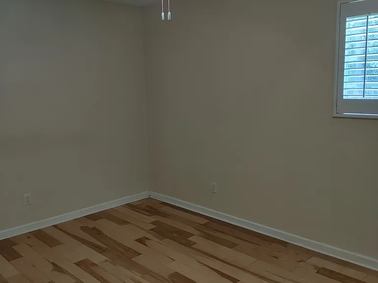 428 Audubon Dr N — Photo 3
