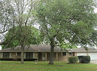 730 Woodward St, Damon, TX 77430