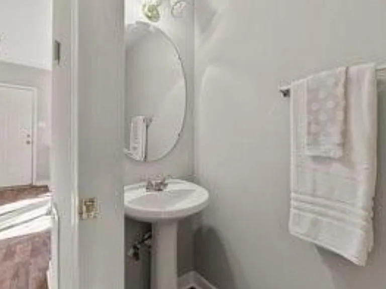 8712 Springwater Dr — Photo 2