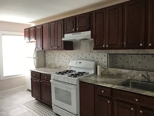 Rented by Proper Real Estate, LLC | media 7